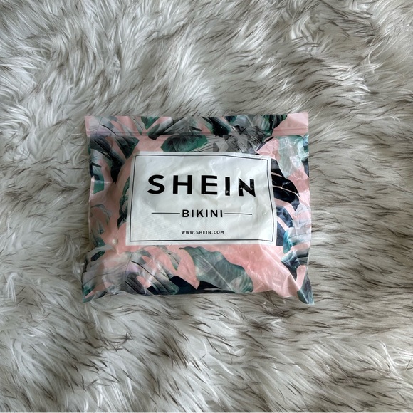 White ribbed bikini - Picture 4 of 4